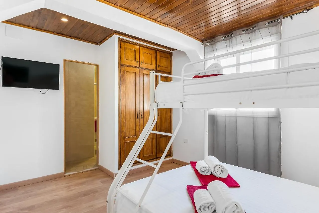 Sunset Lodge Casa Vacacional Las Manchas  Hotel
